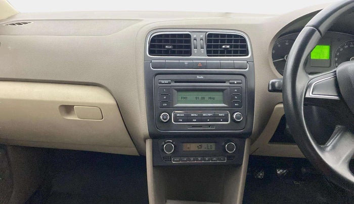 2013 Skoda Rapid ELEGANCE 1.6 MPI MT, Petrol, Manual, 64,640 km, Air Conditioner