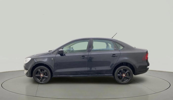 2013 Skoda Rapid ELEGANCE 1.6 MPI MT, Petrol, Manual, 64,640 km, Left Side