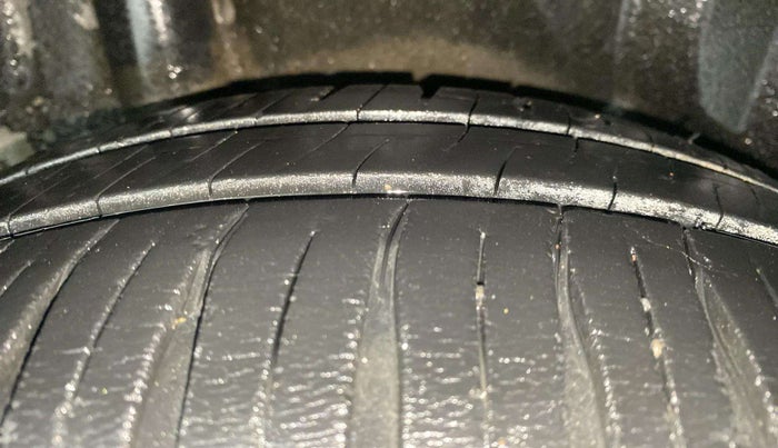 2012 Honda Brio S MT, Petrol, Manual, 84,706 km, Right Rear Tyre Tread