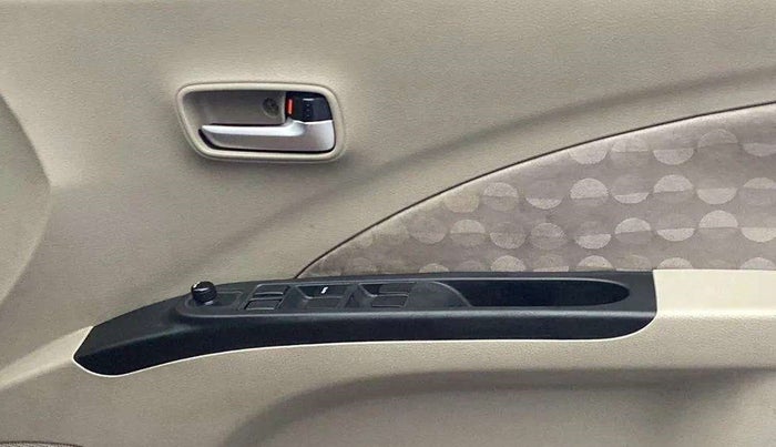 2014 Maruti Celerio ZXI (O), Petrol, Manual, 69,631 km, Driver Side Door Panels Control