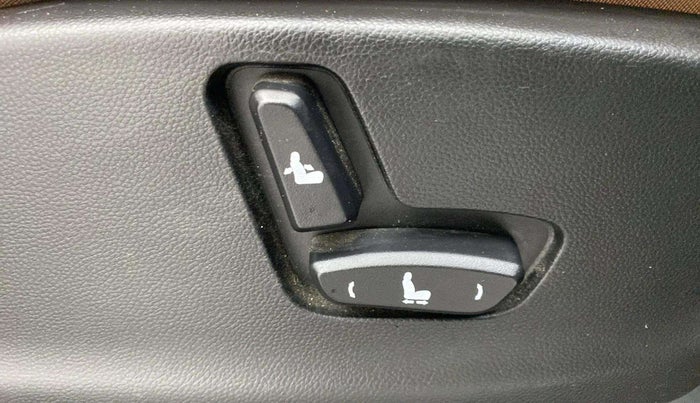 2020 MG HECTOR PLUS SHARP 1.5 PETROL TURBO DCT 6-STR, Petrol, Automatic, 44,610 km, Driver Side Adjustment Panel