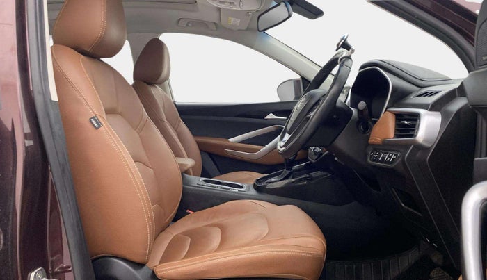 2020 MG HECTOR PLUS SHARP 1.5 PETROL TURBO DCT 6-STR, Petrol, Automatic, 44,610 km, Right Side Front Door Cabin