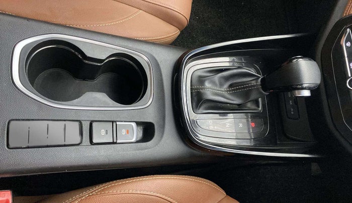 2020 MG HECTOR PLUS SHARP 1.5 PETROL TURBO DCT 6-STR, Petrol, Automatic, 44,610 km, Gear Lever