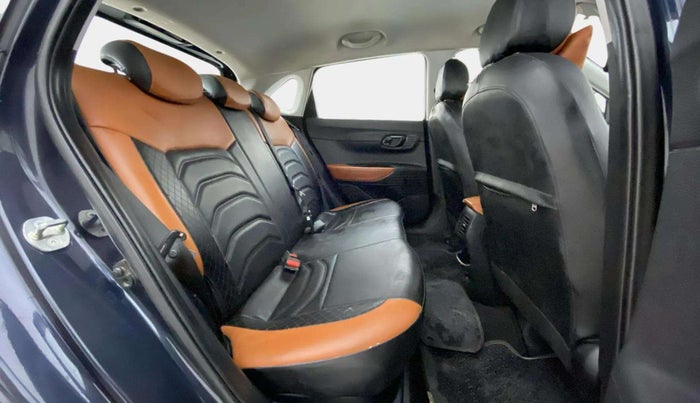 2023 Hyundai NEW I20 SPORTZ 1.2 IVT, Petrol, Automatic, 43,400 km, Right Side Rear Door Cabin