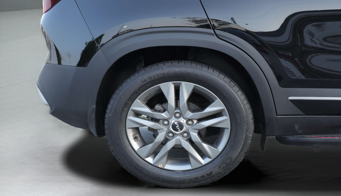 2022 KIA SELTOS HTX 1.5 PETROL, Petrol, Manual, 17,396 km, Right Rear Wheel