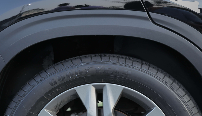 2022 KIA SELTOS HTX 1.5 PETROL, Petrol, Manual, 17,396 km, Left Front Tyre Tread