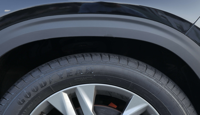 2022 KIA SELTOS HTX 1.5 PETROL, Petrol, Manual, 17,396 km, Right Rear Tyre Tread