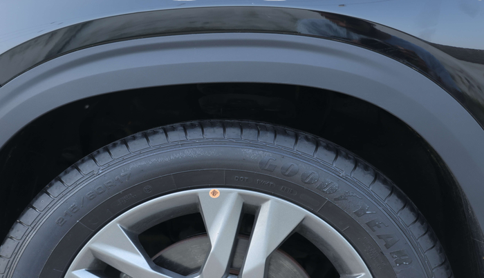 2022 KIA SELTOS HTX 1.5 PETROL, Petrol, Manual, 17,396 km, Right Front Tyre Tread