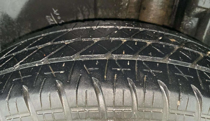 2017 Maruti Swift VXI, Petrol, Manual, 47,736 km, Left Rear Tyre Tread