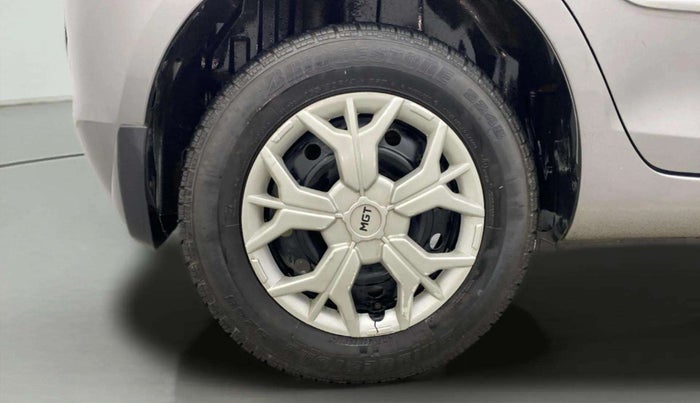 2017 Maruti Swift VXI, Petrol, Manual, 47,736 km, Right Rear Wheel