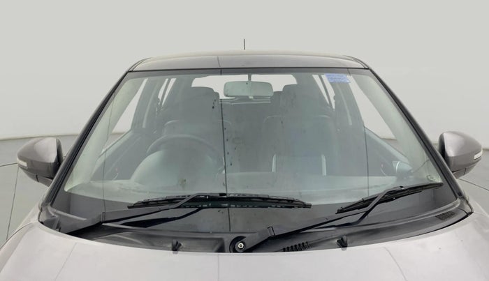 2017 Maruti Swift VXI, Petrol, Manual, 47,736 km, Front Windshield