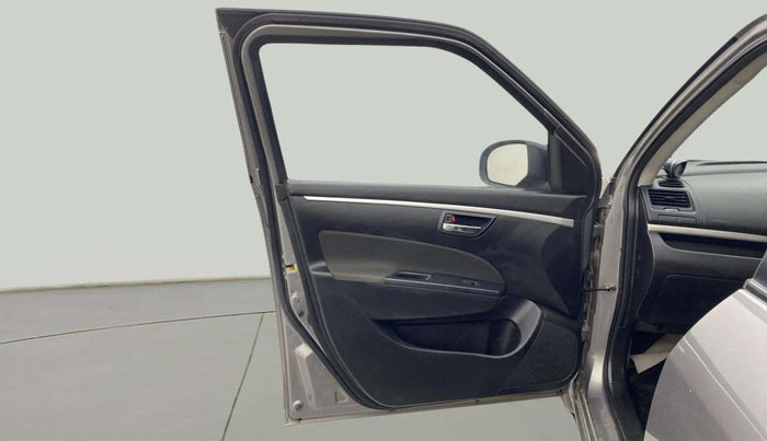 2017 Maruti Swift VXI, Petrol, Manual, 47,736 km, LHS Front Door