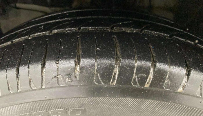 2017 Honda Jazz 1.2L I-VTEC V AT, Petrol, Automatic, 81,797 km, Left Front Tyre Tread