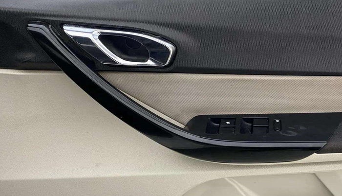 2022 Tata TIGOR XZ PLUS CNG, CNG, Manual, 74,393 km, Driver Side Door Panels Control