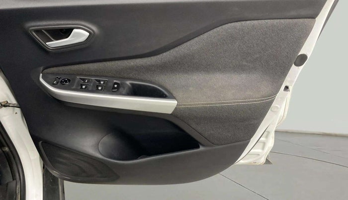 2021 Nissan MAGNITE XV PREMIUM TURBO CVT, Petrol, Automatic, 47,464 km, Driver Side Door Panels Control