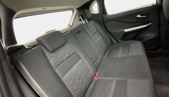 2021 Nissan MAGNITE XV PREMIUM TURBO CVT, Petrol, Automatic, 47,464 km, Right Side Rear Door Cabin