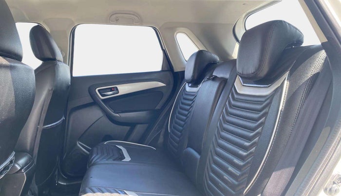 2021 Maruti Vitara Brezza ZXI, Petrol, Manual, 26,110 km, Right Side Rear Door Cabin