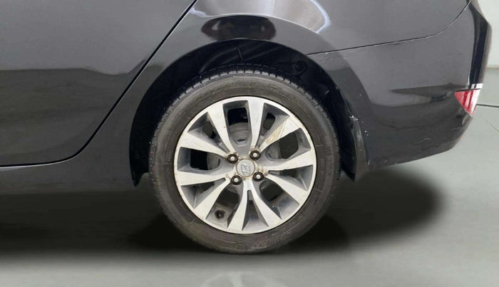 2017 Hyundai Verna 1.6 VTVT SX AT, Petrol, Automatic, 74,184 km, Left Rear Wheel