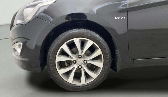 2017 Hyundai Verna 1.6 VTVT SX AT, Petrol, Automatic, 74,184 km, Left Front Wheel