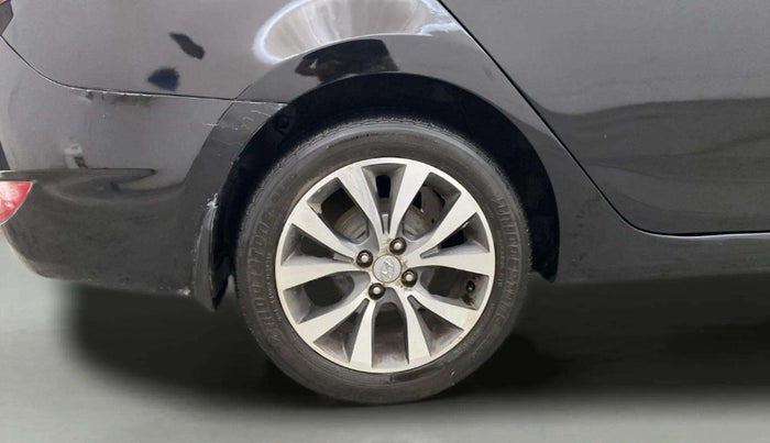 2017 Hyundai Verna 1.6 VTVT SX AT, Petrol, Automatic, 74,184 km, Right Rear Wheel