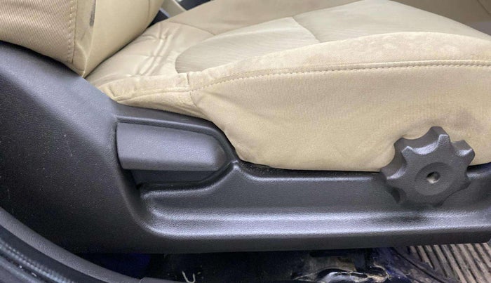 2017 Hyundai Verna 1.6 VTVT SX AT, Petrol, Automatic, 74,184 km, Driver Side Adjustment Panel