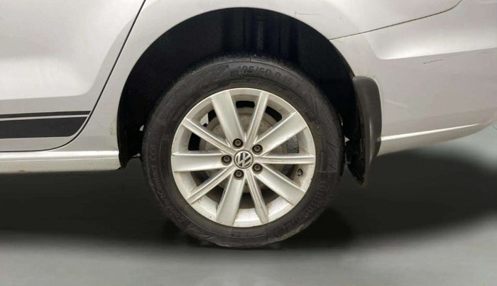 2017 Volkswagen Vento HIGHLINE PETROL AT, Petrol, Automatic, 61,985 km, Left Rear Wheel