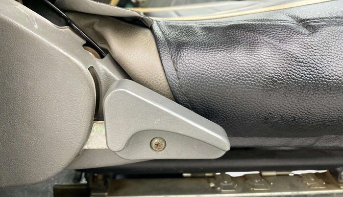 2022 Mahindra Bolero B4, Diesel, Manual, 48,373 km, Driver Side Adjustment Panel