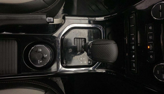 2020 Tata NEXON XZA PLUS SUNROOF DUAL TONE PETROL, Petrol, Automatic, 59,979 km, Gear Lever