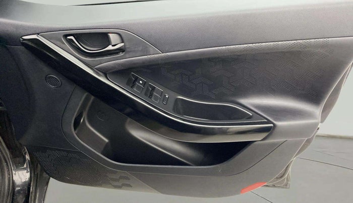 2021 Tata NEXON XZ PLUS (O) PETROL DARK EDITION, Petrol, Manual, 13,344 km, Driver Side Door Panels Control