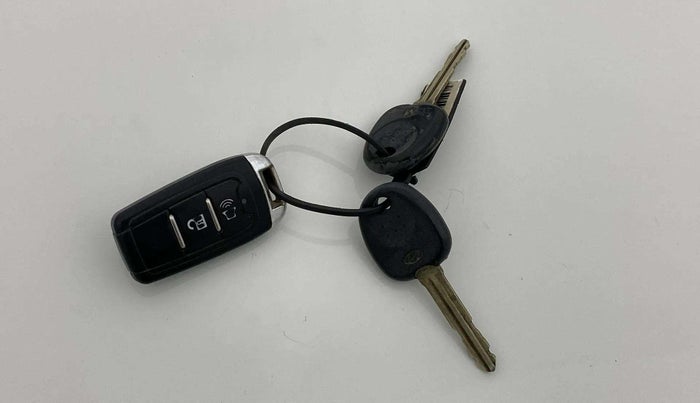2015 Hyundai Eon ERA +, Petrol, Manual, 45,544 km, Key Close Up