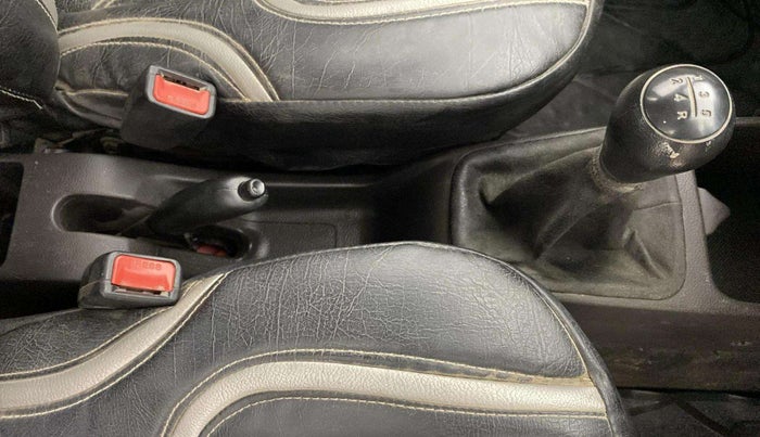2015 Hyundai Eon ERA +, Petrol, Manual, 45,544 km, Gear Lever