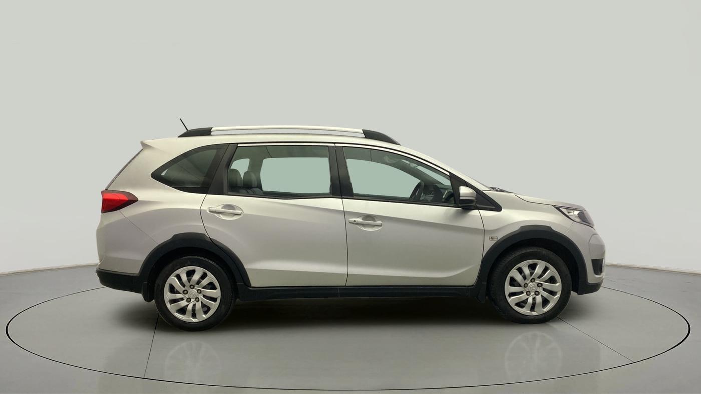 2018 Honda BR-V 1.5L I- DTEC S, Diesel, Manual, 1,39,119 km, Right Side View