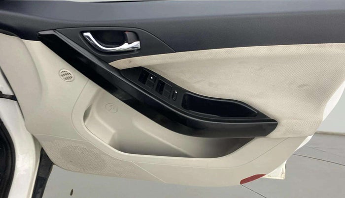 2021 Tata NEXON XZA PLUS (O) DIESEL, Diesel, Automatic, 21,649 km, Driver Side Door Panels Control