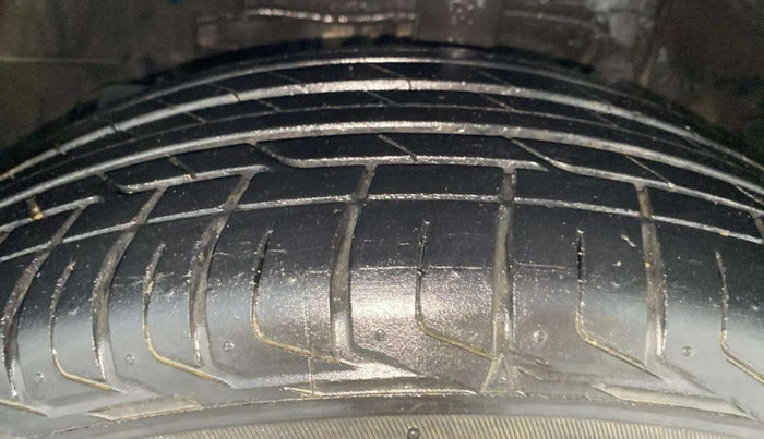 2021 Tata NEXON XZA PLUS (O) DIESEL, Diesel, Automatic, 21,649 km, Left Front Tyre Tread