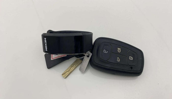 2021 Tata NEXON XZA PLUS (O) DIESEL, Diesel, Automatic, 21,649 km, Key Close Up