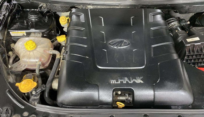 2019 Mahindra XUV500 W9, Diesel, Manual, 35,650 km, Engine View - Right