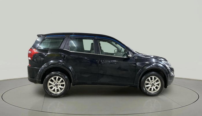 2019 Mahindra XUV500 W9, Diesel, Manual, 35,650 km, Right Side View