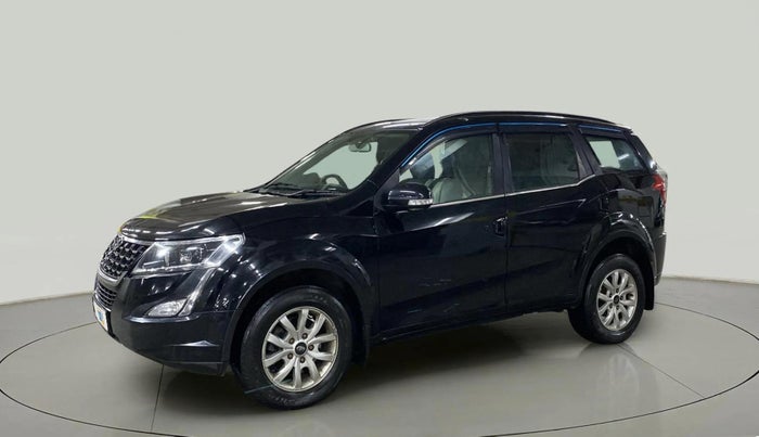 2019 Mahindra XUV500 W9, Diesel, Manual, 35,650 km, Left Front Diagonal