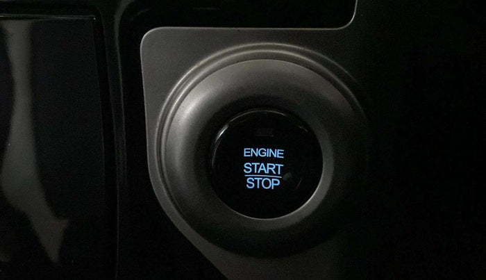 2019 Mahindra XUV500 W9, Diesel, Manual, 35,650 km, Keyless Start/ Stop Button