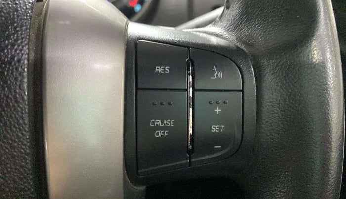 2019 Mahindra XUV500 W9, Diesel, Manual, 35,650 km, Adaptive Cruise Control