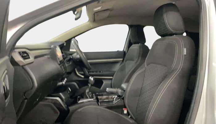 2021 Renault Kiger RXZ MT, Petrol, Manual, 19,359 km, Right Side Front Door Cabin