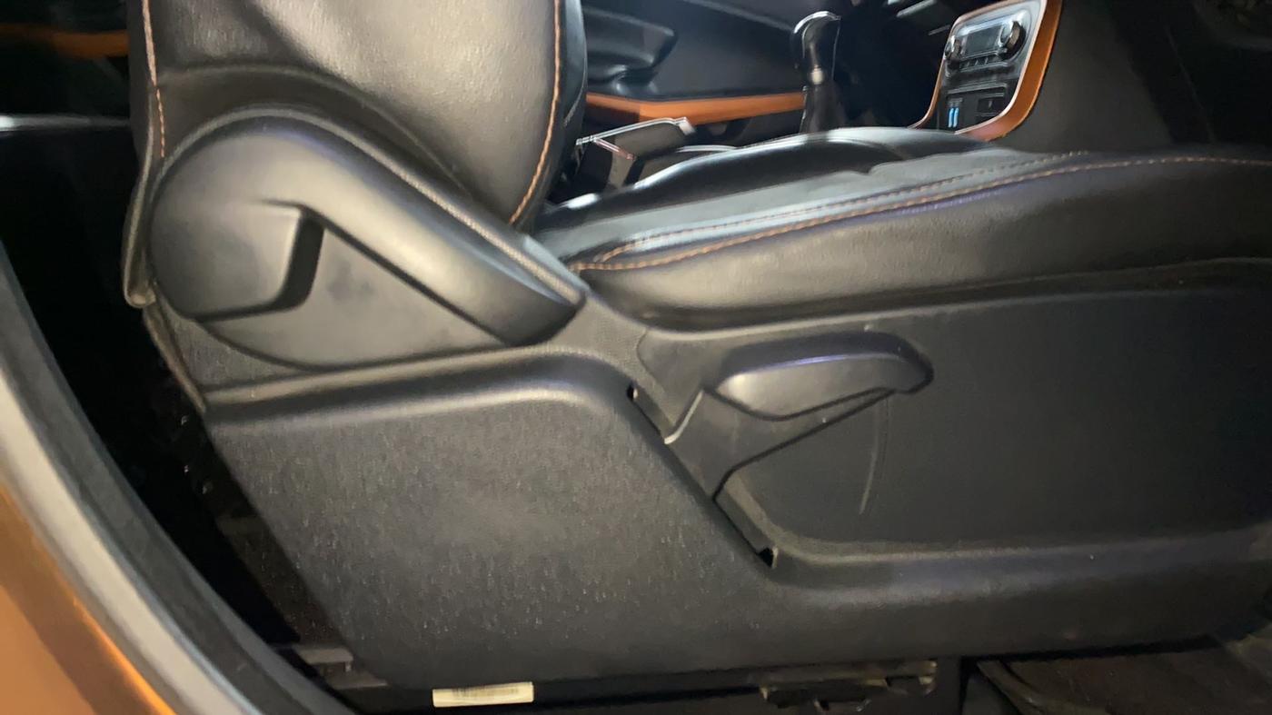 2018 Ford Ecosport TITANIUM 1.5L SPORTS(SUNROOF) DIESEL, Diesel, Manual, 80,843 km, Driver Side Adjustment Panel