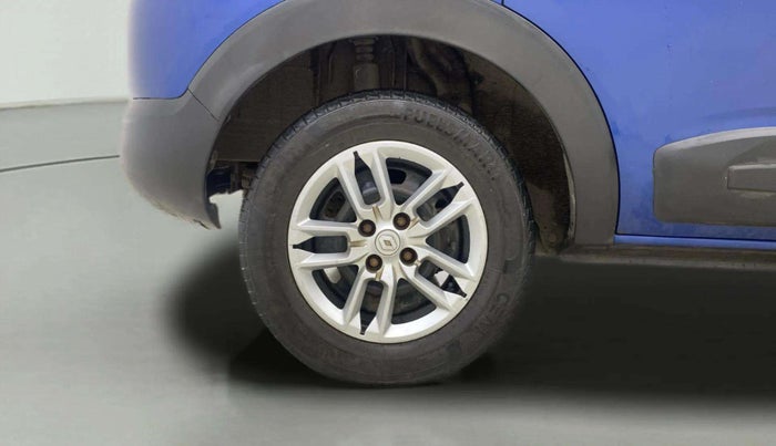 2020 Renault TRIBER RXT, Petrol, Manual, 36,524 km, Right Rear Wheel