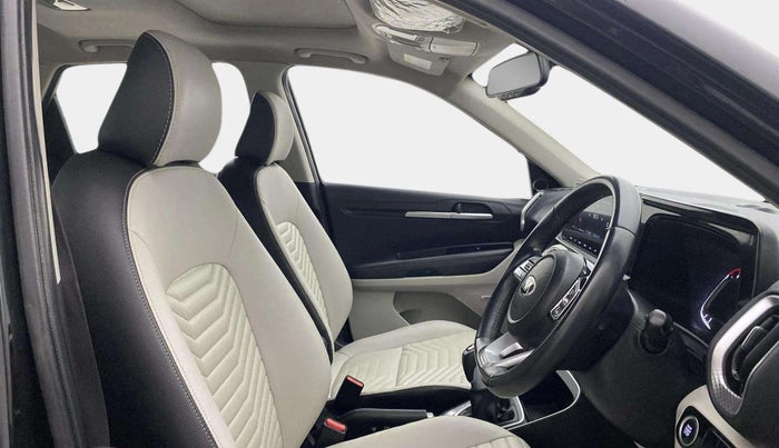 2021 KIA SONET HTX PLUS 1.0 IMT, Petrol, Manual, 52,405 km, Right Side Front Door Cabin