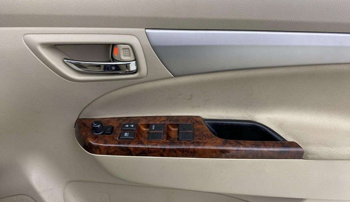 2017 Maruti Ertiga ZXI+, Petrol, Manual, 45,488 km, Driver Side Door Panels Control