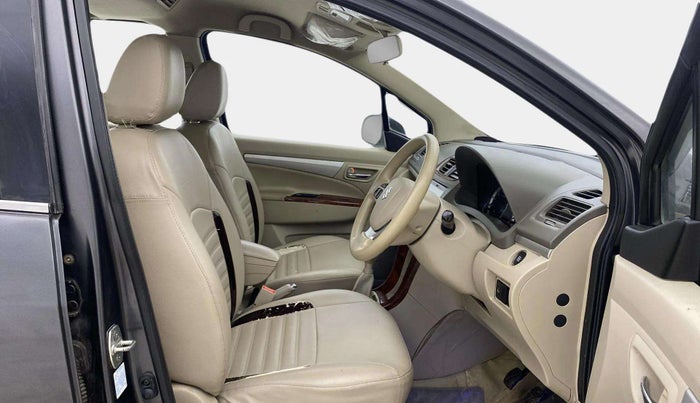 2017 Maruti Ertiga ZXI+, Petrol, Manual, 45,488 km, Right Side Front Door Cabin