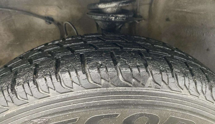 2020 Maruti Alto VXI, Petrol, Manual, 60,777 km, Left Front Tyre Tread