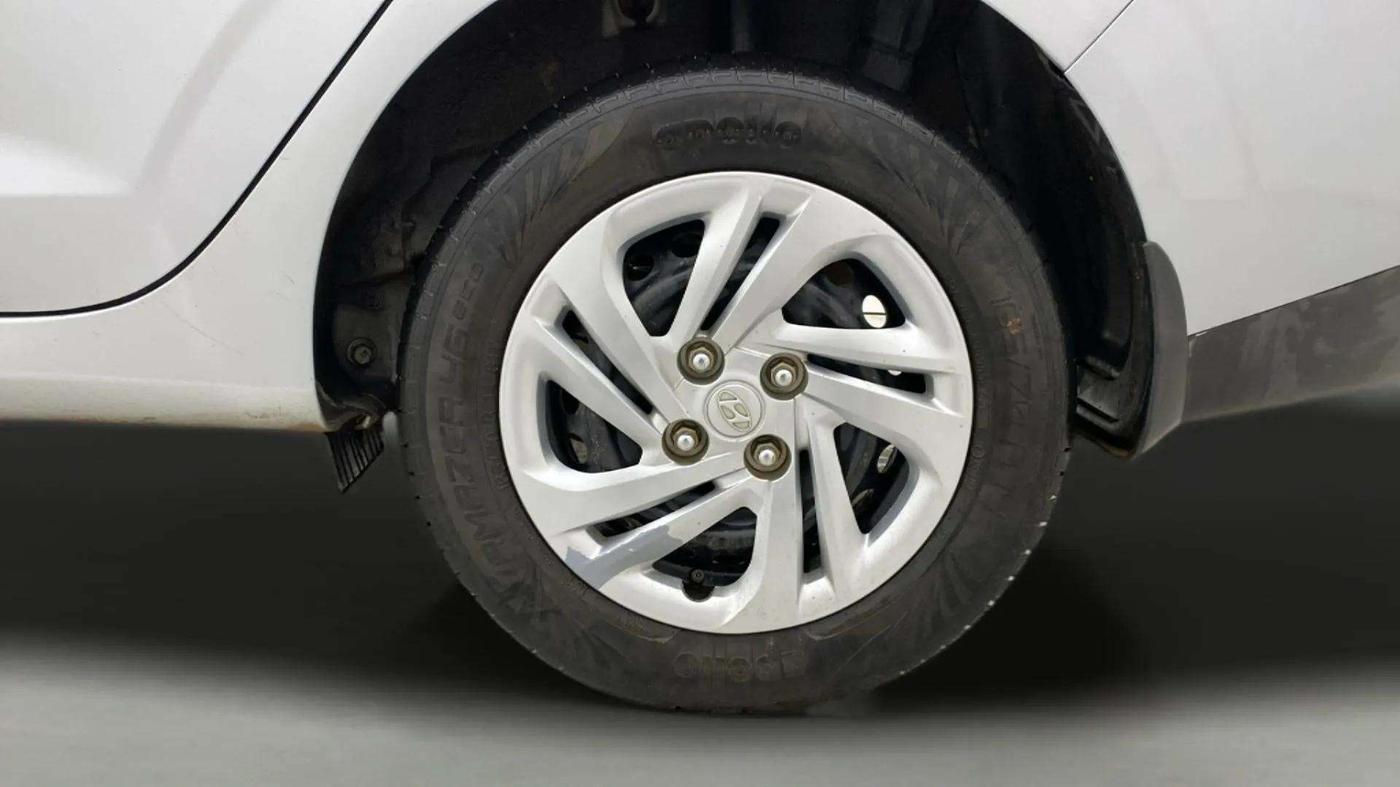 2021 Hyundai AURA S 1.2, Petrol, Manual, 61,214 km, Right Rear Wheel