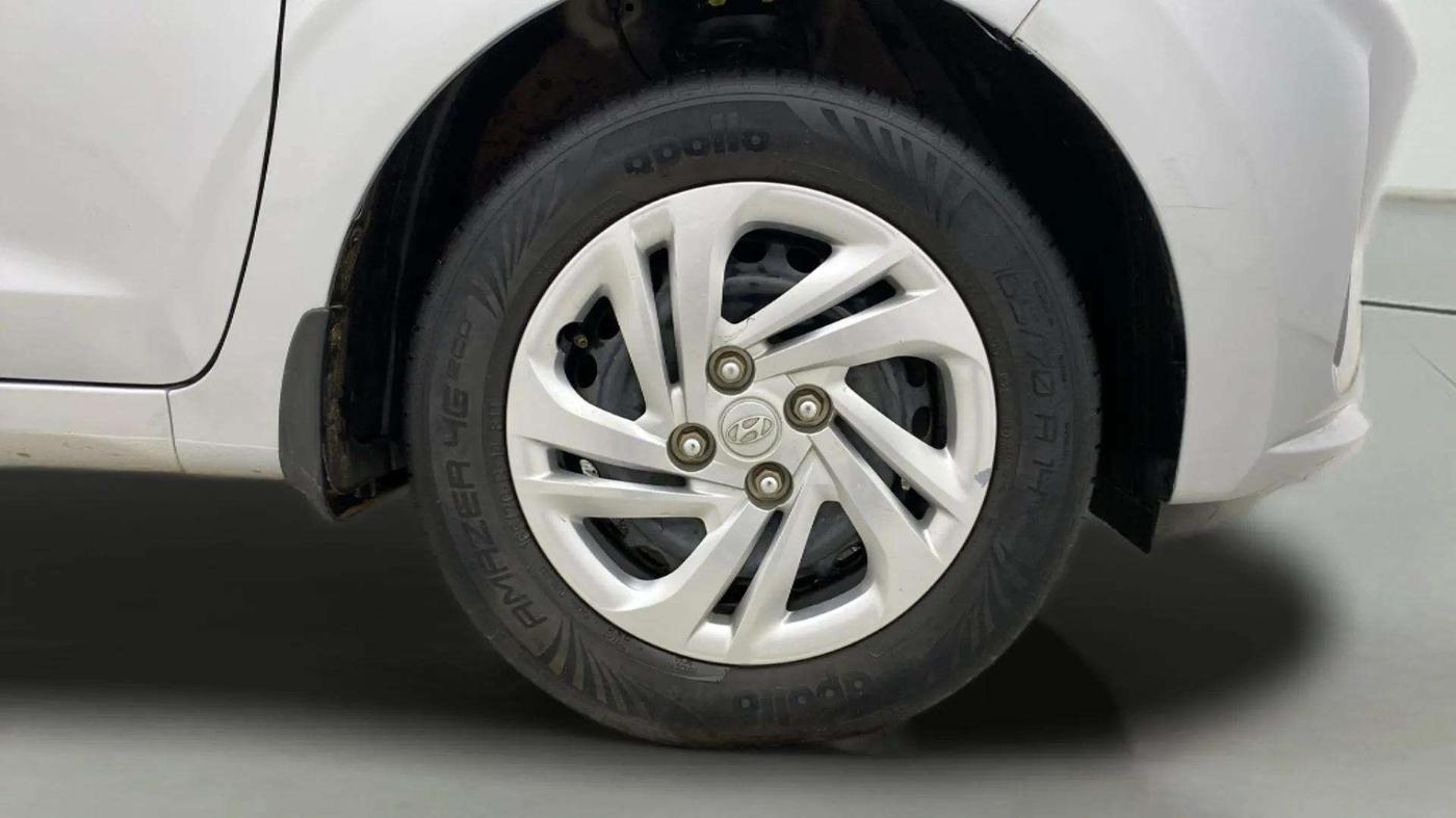 2021 Hyundai AURA S 1.2, Petrol, Manual, 61,214 km, Left Front Wheel