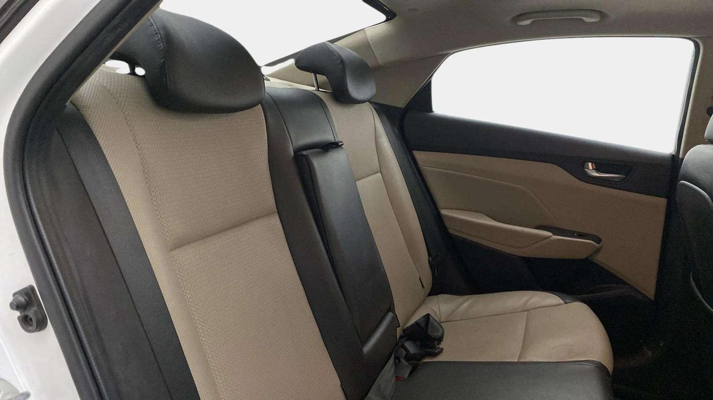 2021 Hyundai Verna SX (O)1.5 VTVT, Petrol, Manual, 58,536 km, Right Side Rear Door Cabin